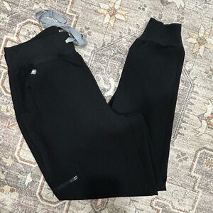 Figs Zamora High Waisted Jogger Black